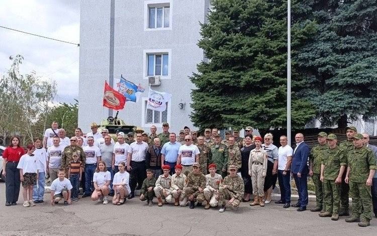 Память о погибших и уважение к живым: как в ДНР отметили День ветеранов боевых действий Память о погибших и уважение к живым: как в ДНР отметили День ветеранов боевых действий