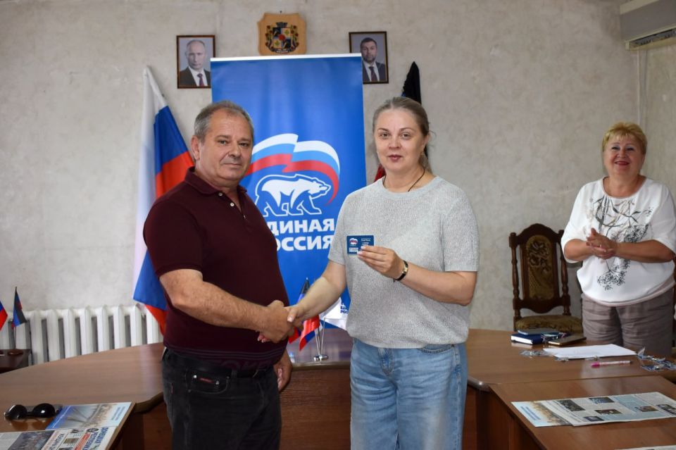 В Кировском пополняются ряды Всероссийской Политической Партии «Единая Россия» В Кировском пополняются ряды Всероссийской Политической Партии «Единая Россия»
