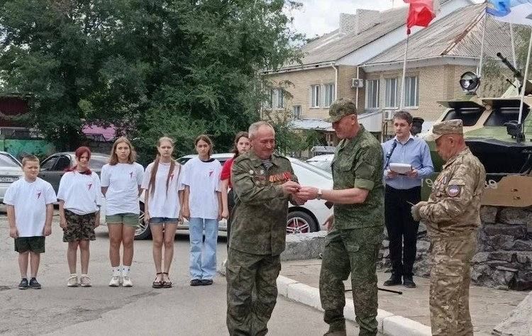 Память о погибших и уважение к живым: как в ДНР отметили День ветеранов боевых действий Память о погибших и уважение к живым: как в ДНР отметили День ветеранов боевых действий