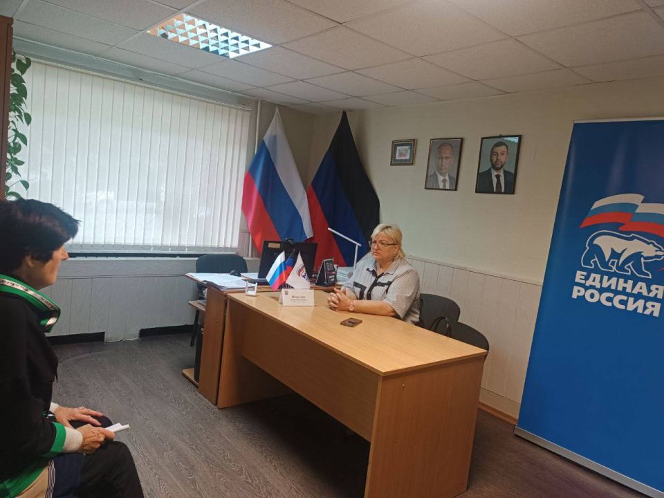 В общественной приёмной прошёл приём депутата городского совета В общественной приёмной прошёл приём депутата городского совета