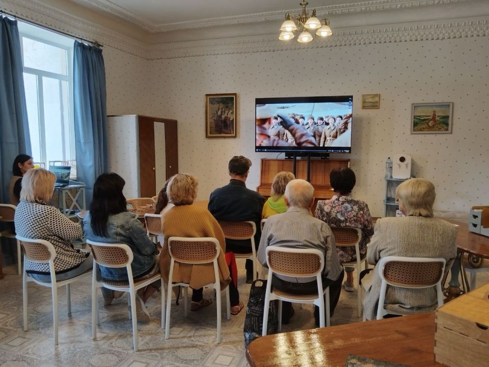 1 июля в рамках празднования Дня Ветеранов Боевых действий в МБУ «МИРОНОВСКИЙ ПОСЕЛКОВЫЙ ДК» прошел показ фильма «Воздух» 1 июля в рамках празднования Дня Ветеранов Боевых действий в МБУ «МИРОНОВСКИЙ ПОСЕЛКОВЫЙ ДК» прошел показ фильма «Воздух»