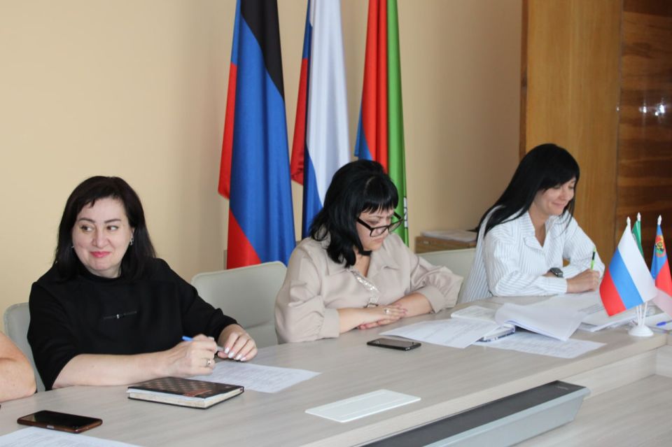 В администрации городского округа Горловка состоялось заседание рабочей группы по отбору кандидатов для формирования состава общественного совета В администрации городского округа Горловка состоялось заседание рабочей группы по отбору кандидатов для формирования состава общественного совета