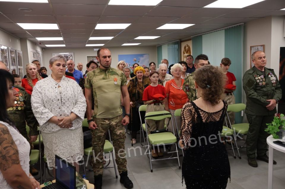 В рамках Года защитника Отечества, ко Дню ветеранов боевых действий, в Центральной городской библиотеке прошла встреча-презентация «Ушедшие в прорыв…» В рамках Года защитника Отечества, ко Дню ветеранов боевых действий, в Центральной городской библиотеке прошла встреча-презентация «Ушедшие в прорыв…»