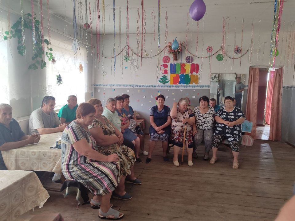 Сегодня депутат Тельмановского муниципального совета Сергей Мелащук, присутствовал на встрече начальника Тельмановского территориального отдела с жителями села Таврическое Сегодня депутат Тельмановского муниципального совета Сергей Мелащук, присутствовал на встрече начальника Тельмановского территориального отдела с жителями села Таврическое