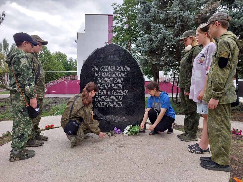 Юным снежнянцам рассказали о героизме и подвигах в годы войны Юным снежнянцам рассказали о героизме и подвигах в годы войны