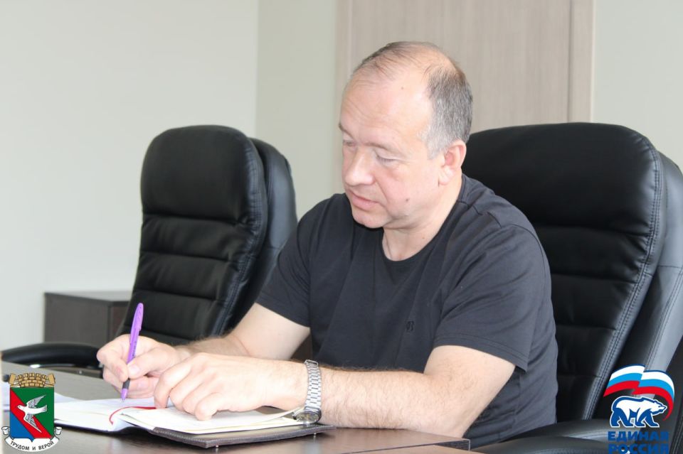 Заместитель главы администрации городского округа Горловка Игорь Горбатов провел прием граждан Заместитель главы администрации городского округа Горловка Игорь Горбатов провел прием граждан