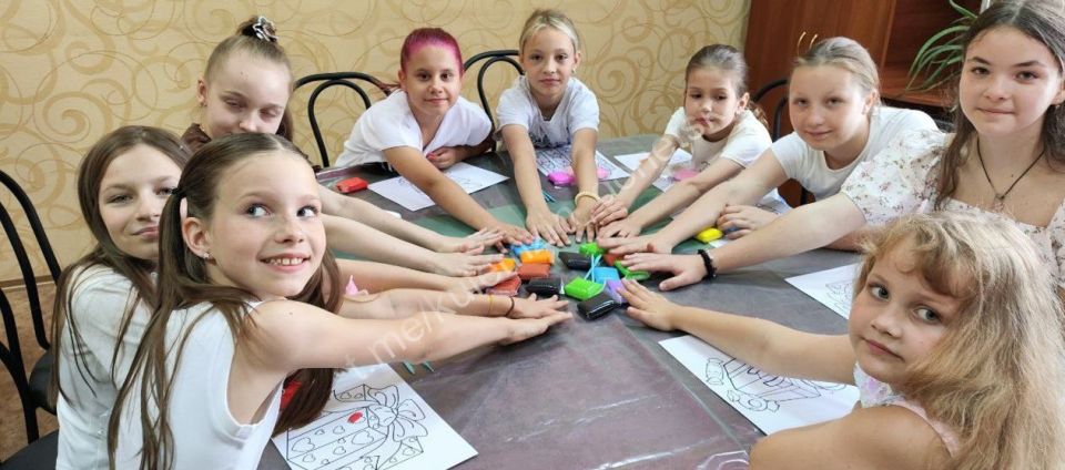 2 июля – День сюрпризов. Во Дворце культуры им. В.В. Куйбышева в рамках проекта «Мир возможностей» партии «Единая Россия» состоялся мастер-класс «День чудесных сюрпризов» 2 июля – День сюрпризов. Во Дворце культуры им. В.В. Куйбышева в рамках проекта «Мир возможностей» партии «Единая Россия» состоялся мастер-класс «День чудесных сюрпризов»