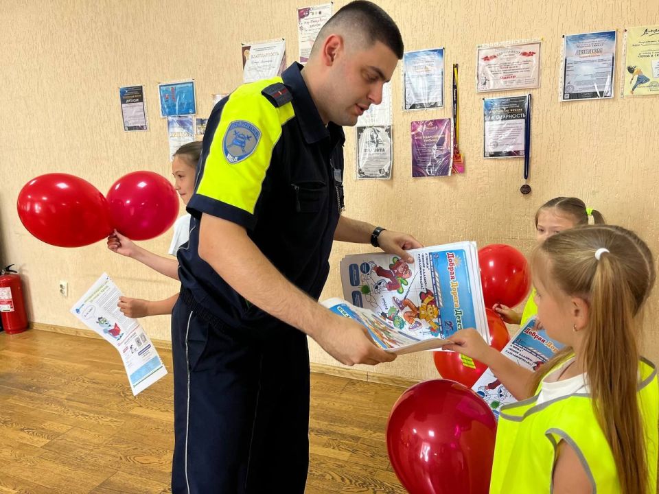 Игорь Мартынов: Мероприятие на площадке досуга «Арт-каникулы»: "День ГИБДД" Игорь Мартынов: Мероприятие на площадке досуга «Арт-каникулы»: "День ГИБДД"