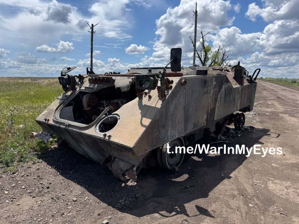 Уничтоженные на Южно-Донецком направлении и вытянутые в тыл 2 ББМ Bushmaster, M113 и Mastiff Уничтоженные на Южно-Донецком направлении и вытянутые в тыл 2 ББМ Bushmaster, M113 и Mastiff