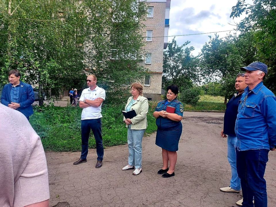 Наталья Бегуненко: В Петровском районе города Донецка продолжаются сходы с жителями Наталья Бегуненко: В Петровском районе города Донецка продолжаются сходы с жителями