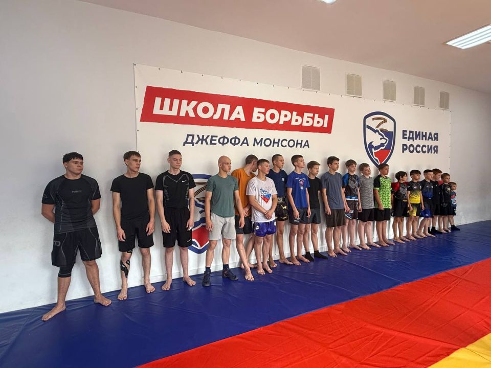 2 июля, в рамках реализации партийного проекта «Детский спорт», состоялась открытая тренировка для юных самбистов 2 июля, в рамках реализации партийного проекта «Детский спорт», состоялась открытая тренировка для юных самбистов