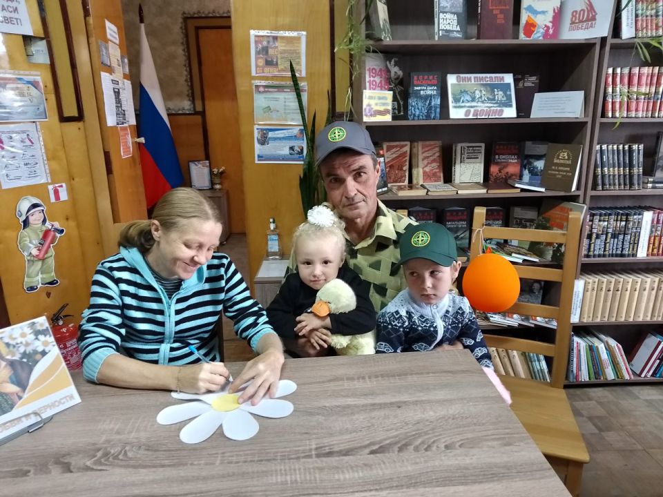 Час семейного общения «Венец всех ценностей - семья» Час семейного общения «Венец всех ценностей - семья»