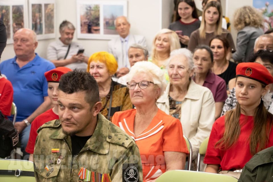 "Ушедшие в прорыв": в Донецке презентовали книгу Владимира Чачанидзе о защитниках русской земли "Ушедшие в прорыв": в Донецке презентовали книгу Владимира Чачанидзе о защитниках русской земли