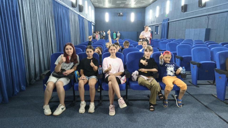Николай Михайлов: 3 июля принял участие в торжественном открытии кинотеатра в поселке Старобешево, на базе районного центра культуры и досуга имени П.Н. Ангелиной Николай Михайлов: 3 июля принял участие в торжественном открытии кинотеатра в поселке Старобешево, на базе районного центра культуры и досуга имени П.Н. Ангелиной