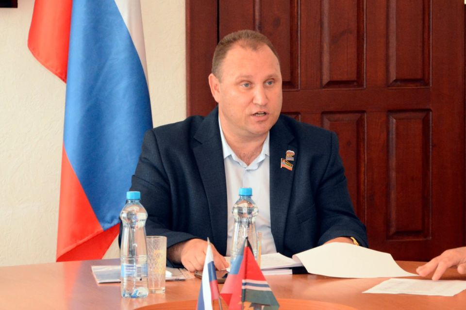 Алексей Дорофеев: Сегодня принял участие во внеочередном заседании Торезского городского совета Алексей Дорофеев: Сегодня принял участие во внеочередном заседании Торезского городского совета