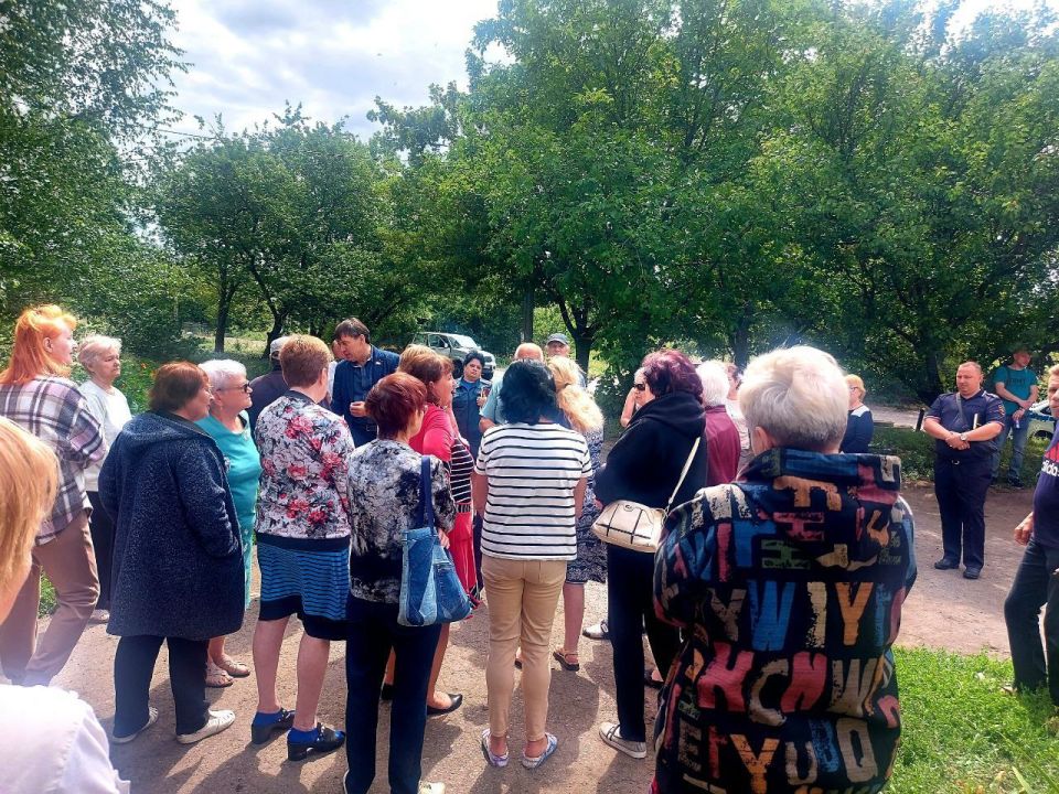 Наталья Бегуненко: В Петровском районе города Донецка продолжаются сходы с жителями Наталья Бегуненко: В Петровском районе города Донецка продолжаются сходы с жителями