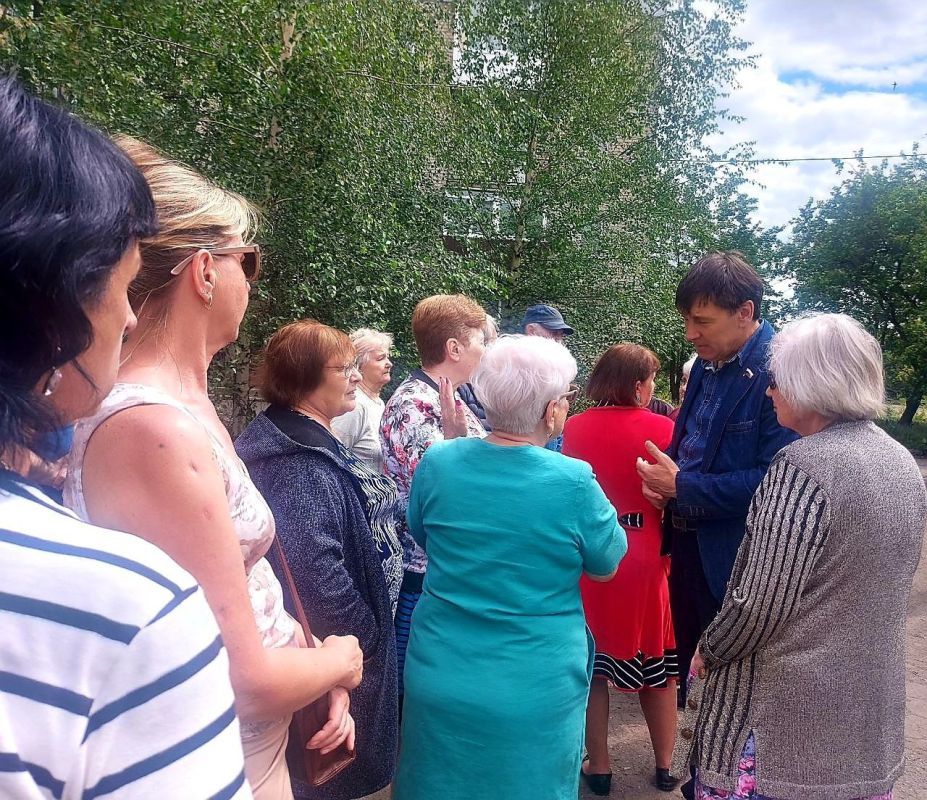 Наталья Бегуненко: В Петровском районе города Донецка продолжаются сходы с жителями Наталья Бегуненко: В Петровском районе города Донецка продолжаются сходы с жителями