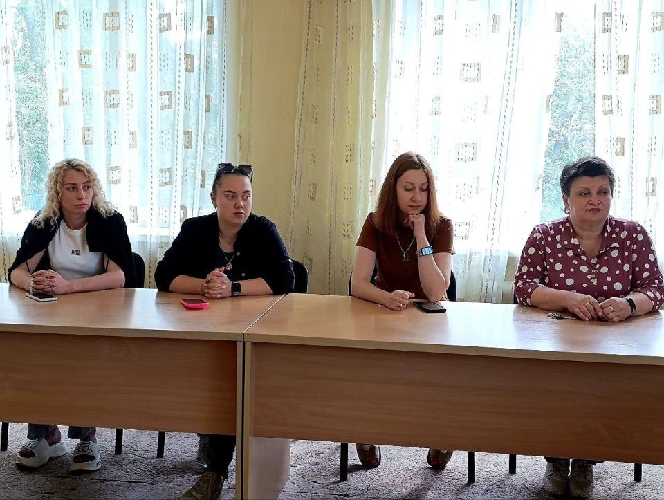 ВСТРЕЧИ С ТРУДОВЫМИ КОЛЛЕКТИВАМИ ВСТРЕЧИ С ТРУДОВЫМИ КОЛЛЕКТИВАМИ