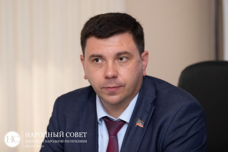Яна Лантратова приняла участие в расширенном заседании профильного Комитета Народного Совета Яна Лантратова приняла участие в расширенном заседании профильного Комитета Народного Совета