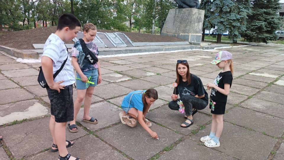 Николай Михайлов: В селе Новозарьевка прошла игра - путешествие «Всё нам лето подарило!» Николай Михайлов: В селе Новозарьевка прошла игра - путешествие «Всё нам лето подарило!»