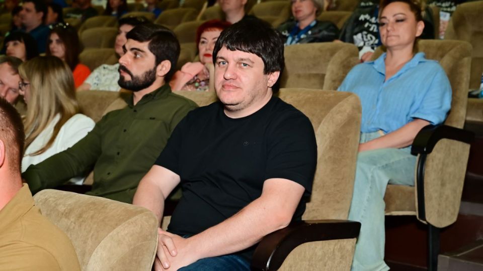 Единая Россия в ДНР усиливает работу Единая Россия в ДНР усиливает работу