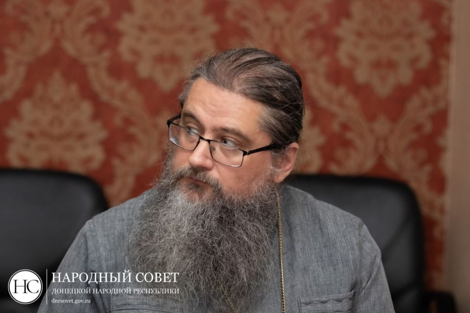Яна Лантратова приняла участие в расширенном заседании профильного Комитета Народного Совета Яна Лантратова приняла участие в расширенном заседании профильного Комитета Народного Совета