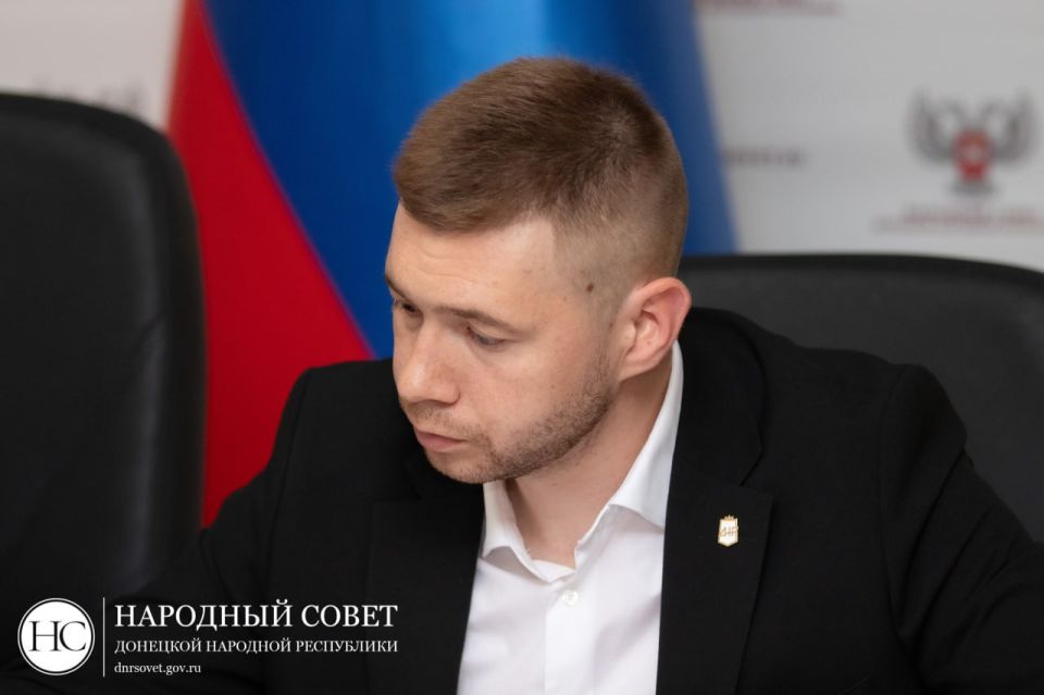 Яна Лантратова приняла участие в расширенном заседании профильного Комитета Народного Совета Яна Лантратова приняла участие в расширенном заседании профильного Комитета Народного Совета