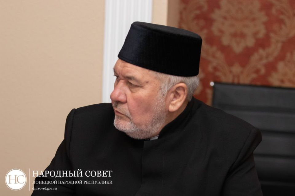 Яна Лантратова приняла участие в расширенном заседании профильного Комитета Народного Совета Яна Лантратова приняла участие в расширенном заседании профильного Комитета Народного Совета