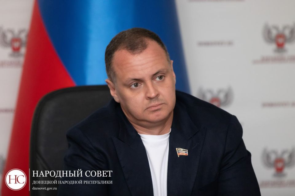 Яна Лантратова приняла участие в расширенном заседании профильного Комитета Народного Совета Яна Лантратова приняла участие в расширенном заседании профильного Комитета Народного Совета
