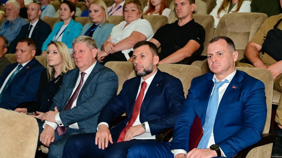 Ахра Авидзба избран председателем координационного совета сторонников партии «Единая Россия» в ДНР Ахра Авидзба избран председателем координационного совета сторонников партии «Единая Россия» в ДНР