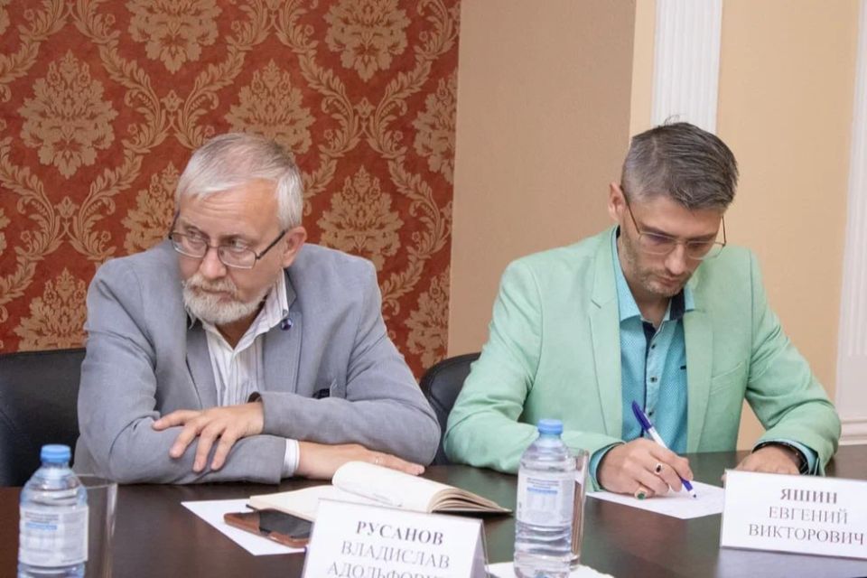 Члены Общественной палаты ДНР приняли участие в рабочей встрече с Председателем Комитета Государственной Думы по развитию гражданского общества, вопросам общественных и религиозных объединений Яной Лантратовой Члены Общественной палаты ДНР приняли участие в рабочей встрече с Председателем Комитета Государственной Думы по развитию гражданского общества, вопросам общественных и религиозных объединений Яной Лантратовой