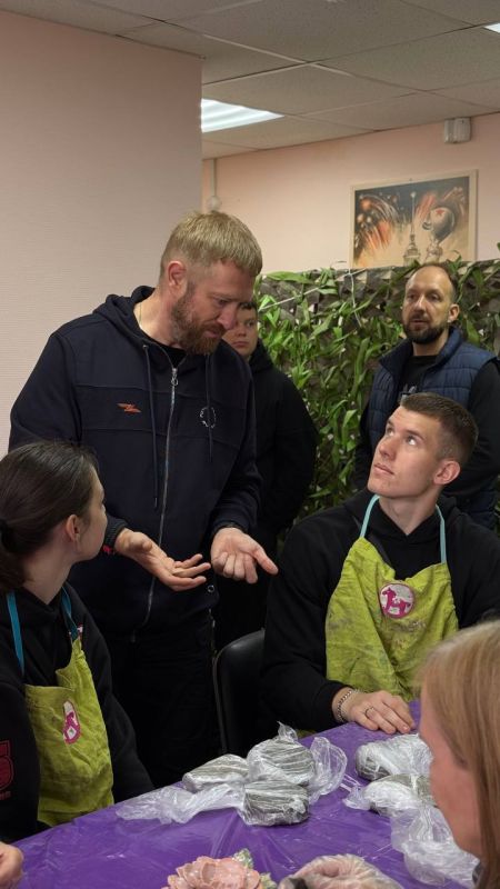 Александр Малькевич: Выпускники из Кировского района Донецка приняли участие в создании памятника бойцам СВО в Санкт-Петербурге! Александр Малькевич: Выпускники из Кировского района Донецка приняли участие в создании памятника бойцам СВО в Санкт-Петербурге!