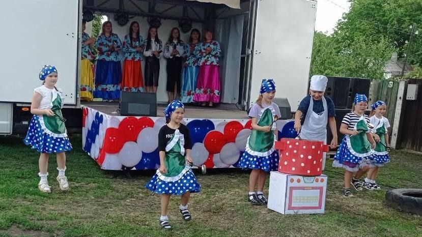 Александр Шатов: В селе Петропавловка состоялся выездной концерт Александр Шатов: В селе Петропавловка состоялся выездной концерт