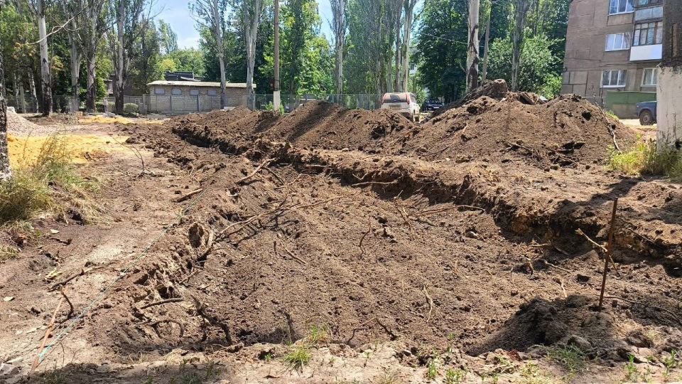 Виктория Жукова: В рамках реализации федеральной программы "Формирование комфортной городской среды" на территории микрорайона Металлургов проводятся масштабные работы по благоустройству общественной территории, ограниченной... Виктория Жукова: В рамках реализации федеральной программы "Формирование комфортной городской среды" на территории микрорайона Металлургов проводятся масштабные работы по благоустройству общественной территории, ограниченной...