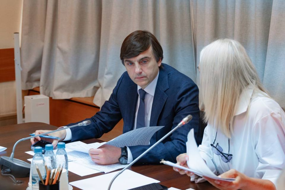Итоги 2024 года в сфере образования обсудили на заседании Комитета Госдумы по просвещению Итоги 2024 года в сфере образования обсудили на заседании Комитета Госдумы по просвещению