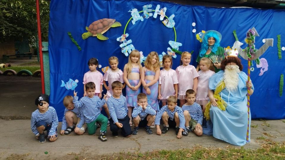 День Ивана Купала. В городском округе Иловайск во всех дошкольных учреждениях прошел народный праздник День Ивана Купала. Не обошлось и без Кикиморы, которая поначалу мешала ребятам проводить праздник, а потом стала... День Ивана Купала. В городском округе Иловайск во всех дошкольных учреждениях прошел народный праздник День Ивана Купала. Не обошлось и без Кикиморы, которая поначалу мешала ребятам проводить праздник, а потом стала...