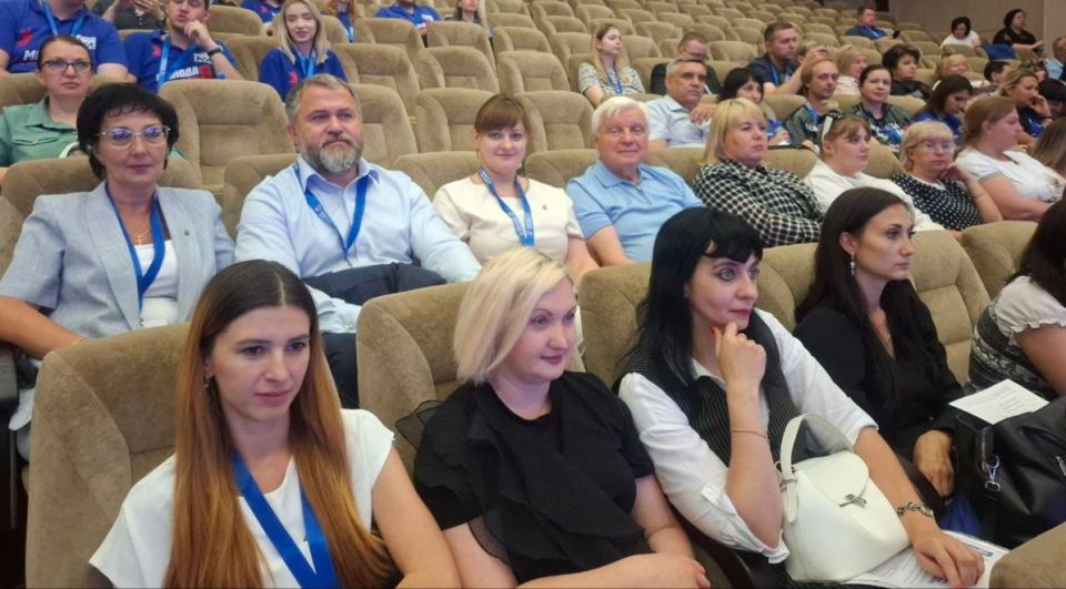 Валентина Харлашка: Приняла участие в IV Конференции Донецкого регионального отделения Партии "ЕДИНАЯ РОССИЯ" Валентина Харлашка: Приняла участие в IV Конференции Донецкого регионального отделения Партии "ЕДИНАЯ РОССИЯ"