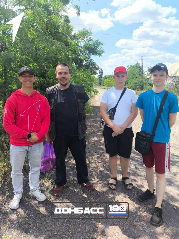 Доброта в действии!. На днях наши замечательные волонтеры посетили участников специальной военной операции, чтобы поддержать их моральный дух и подарить немного тепла и радости Мы принесли с собой не только вкусные... Доброта в действии!. На днях наши замечательные волонтеры посетили участников специальной военной операции, чтобы поддержать их моральный дух и подарить немного тепла и радости Мы принесли с собой не только вкусные...