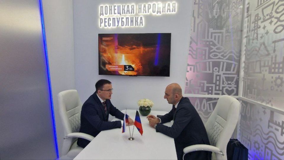 На площадке Международной выставки ИННОПРОМ-2025 состоялась встреча с исполнительным директором ЮГМК Сергеем Антоновым На площадке Международной выставки ИННОПРОМ-2025 состоялась встреча с исполнительным директором ЮГМК Сергеем Антоновым