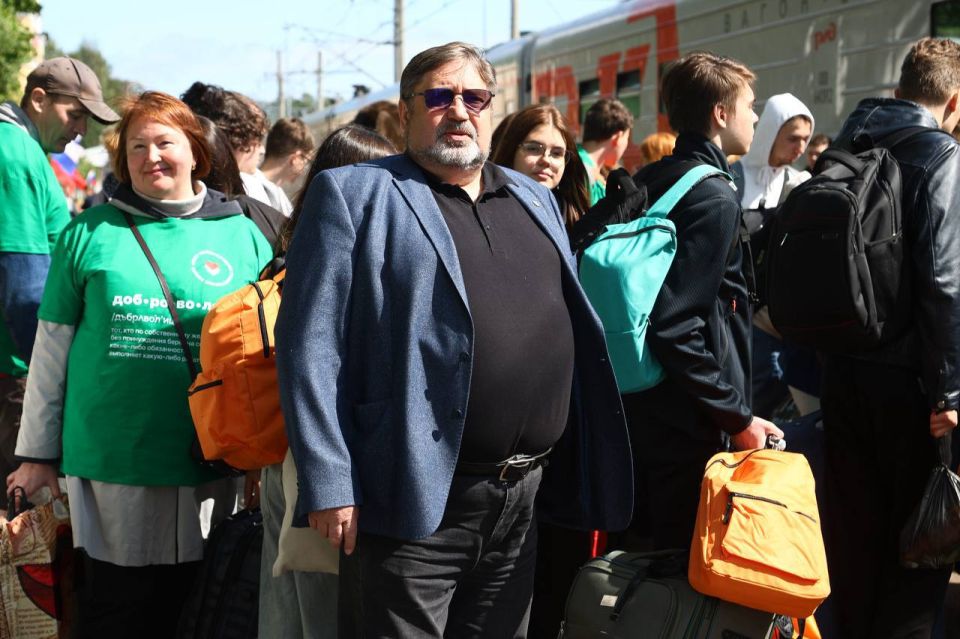 Мариупольские выпускники завершили тематическую смену в детском лагере «Молодежное» под Петербургом Мариупольские выпускники завершили тематическую смену в детском лагере «Молодежное» под Петербургом