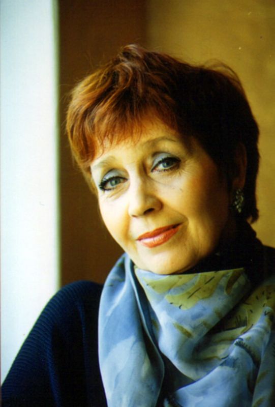Сегодня, 7 июля исполняется 80 лет со дня рождения Светланы Отченашенко – заслуженной артистки УССР, народной артистки Украины Сегодня, 7 июля исполняется 80 лет со дня рождения Светланы Отченашенко – заслуженной артистки УССР, народной артистки Украины