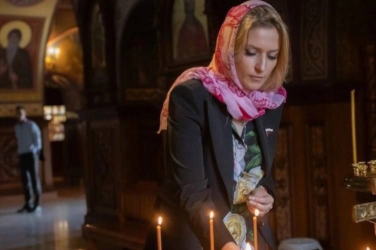 Встретилась с молодежью и проверила восстановление объектов: депутат Госдумы Яна Лантратова посетила ДНР Встретилась с молодежью и проверила восстановление объектов: депутат Госдумы Яна Лантратова посетила ДНР