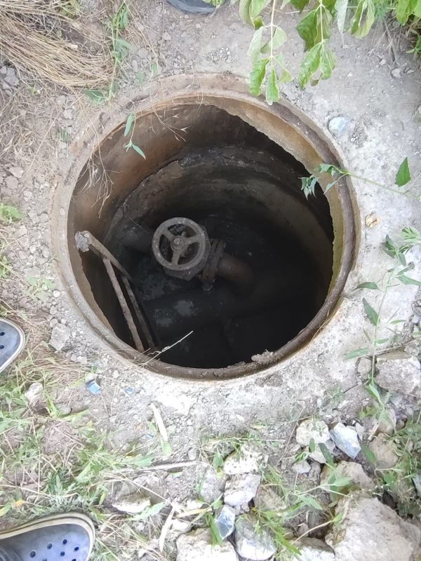 Сегодня, 7 июля, сотрудниками ГУП ДНР "Вода Донбасса" совместно с подрядной организацией шеф-региона г. Москва, проводились аварийно-восстановительные работы на сетях водоснабжения на пр. Ленинский; ул. Пейзажная; ул.... Сегодня, 7 июля, сотрудниками ГУП ДНР "Вода Донбасса" совместно с подрядной организацией шеф-региона г. Москва, проводились аварийно-восстановительные работы на сетях водоснабжения на пр. Ленинский; ул. Пейзажная; ул....