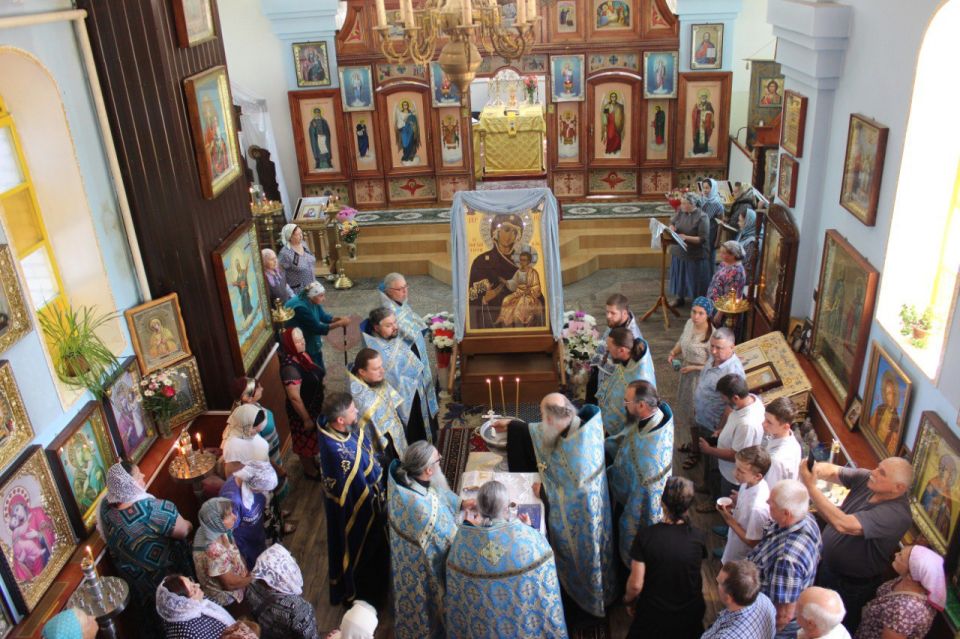 Крестный ход с Иверской иконой Божией Матери прибыл в пгт Крестный ход с Иверской иконой Божией Матери прибыл в пгт