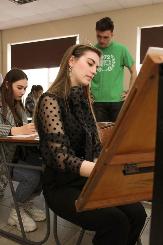 Анна Кондрыкинская: Дорогие архитекторы, поздравляю вас с профессиональным праздником! Анна Кондрыкинская: Дорогие архитекторы, поздравляю вас с профессиональным праздником!