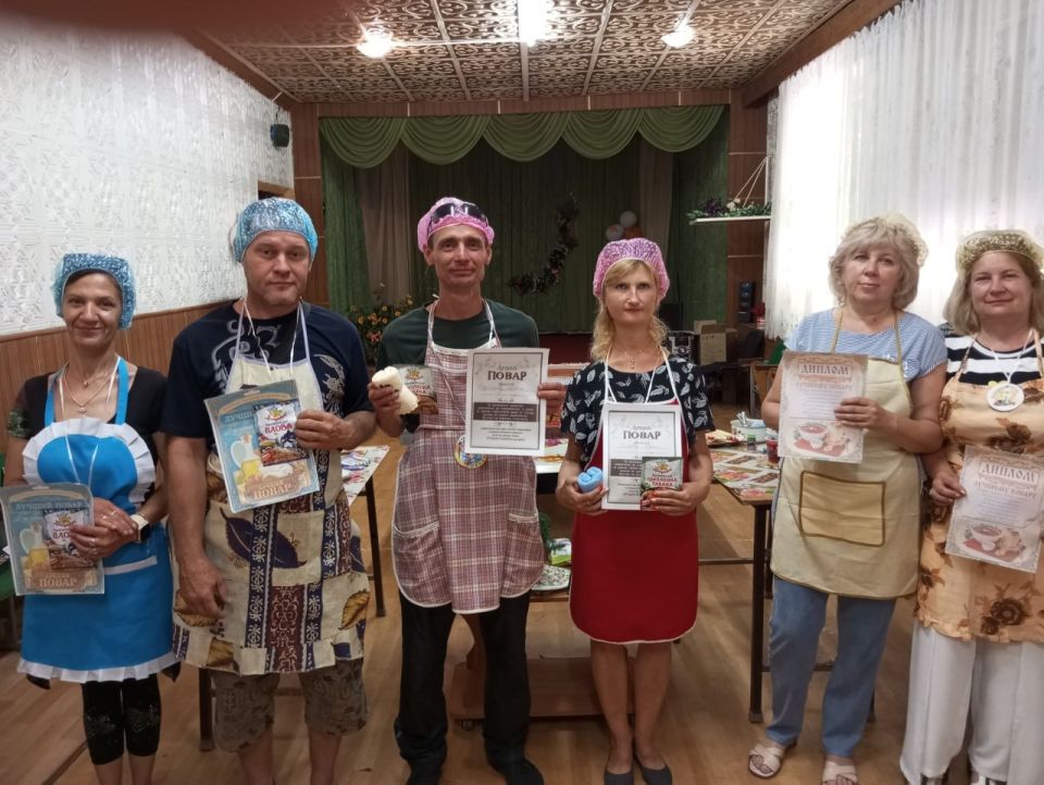 Создание для возрастной категории 60+ условий для активного времяпровождения, организации досуга, атмосферы духовности является одной из задач проекта «Старшее поколение» партии «Единая Россия» Создание для возрастной категории 60+ условий для активного времяпровождения, организации досуга, атмосферы духовности является одной из задач проекта «Старшее поколение» партии «Единая Россия»