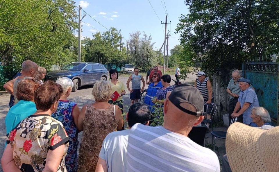 Наталья Великодная: Встретилась с жителями Кураховского муниципального округа, чтобы обсудить актуальные вопросы Наталья Великодная: Встретилась с жителями Кураховского муниципального округа, чтобы обсудить актуальные вопросы