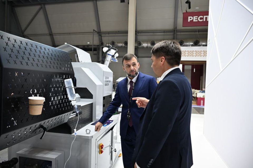 Александр Подгорный: На международной промышленной выставке «Иннопром-2025» подписали соглашения с Ростовской областью и Краснодарским краем по развитию промышленного туризма Александр Подгорный: На международной промышленной выставке «Иннопром-2025» подписали соглашения с Ростовской областью и Краснодарским краем по развитию промышленного туризма