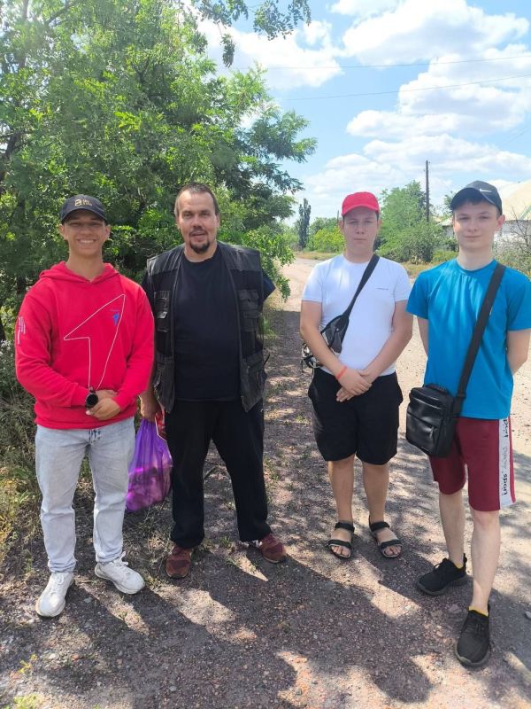 День семьи, любви и верности — это праздник, который напоминает нам о том, насколько важна семья в нашей жизни День семьи, любви и верности — это праздник, который напоминает нам о том, насколько важна семья в нашей жизни