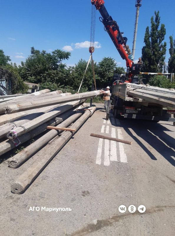 «Мариупольгорсвет» установил новые фонари на подходах к СШ №41 «Мариупольгорсвет» установил новые фонари на подходах к СШ №41